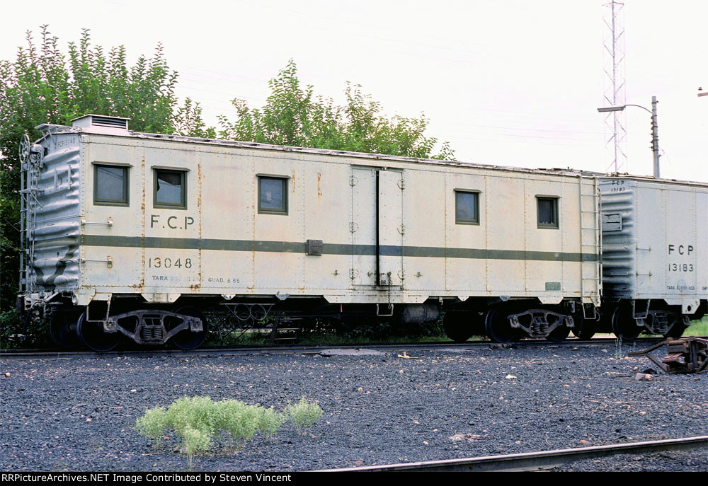 Ferrocarril del Pacifico MW car #13048